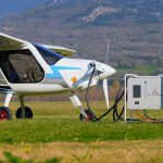 Pierwsza ładowarka dla samolotów elektrycznych z unijnym certyfikatem